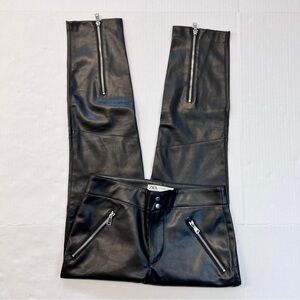 Zara Sz S 4 jr. Black Faux Leather Jeans‎ Back Pockets Zippers Detailing New
